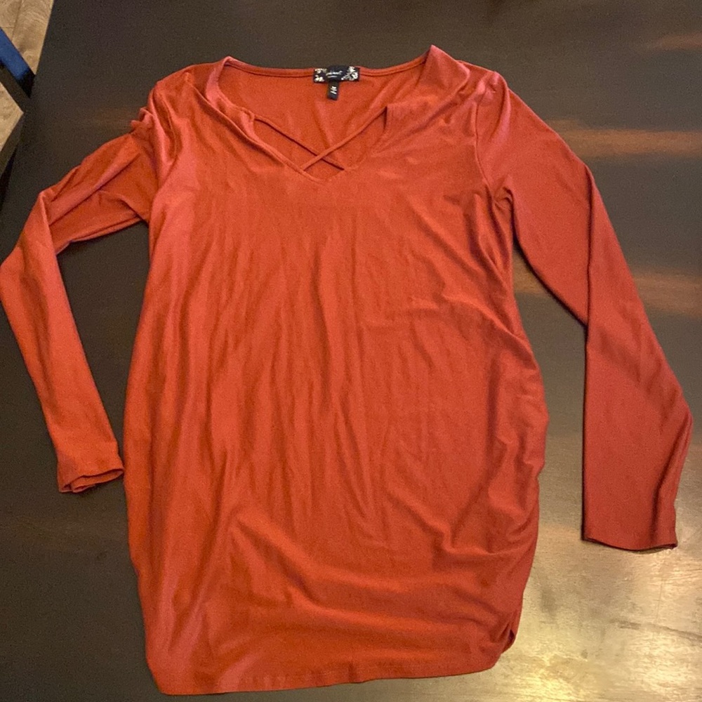 Derek Heart Copper Color Medium long Sleeve top rouched sides maternity